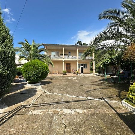 Green House Kobuleti Ngoại thất bức ảnh